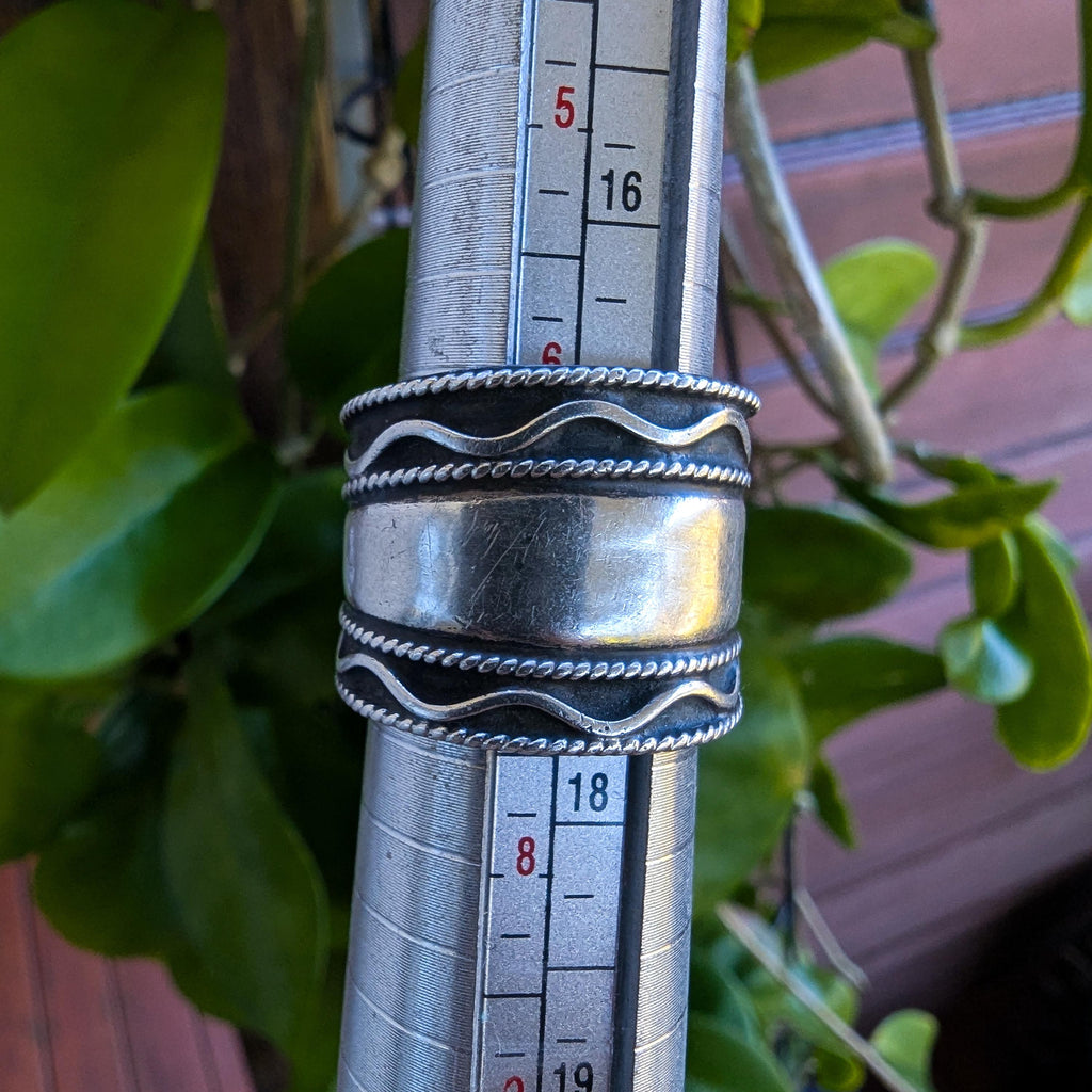Sterling Silver wide band statement ring rope details - preloved