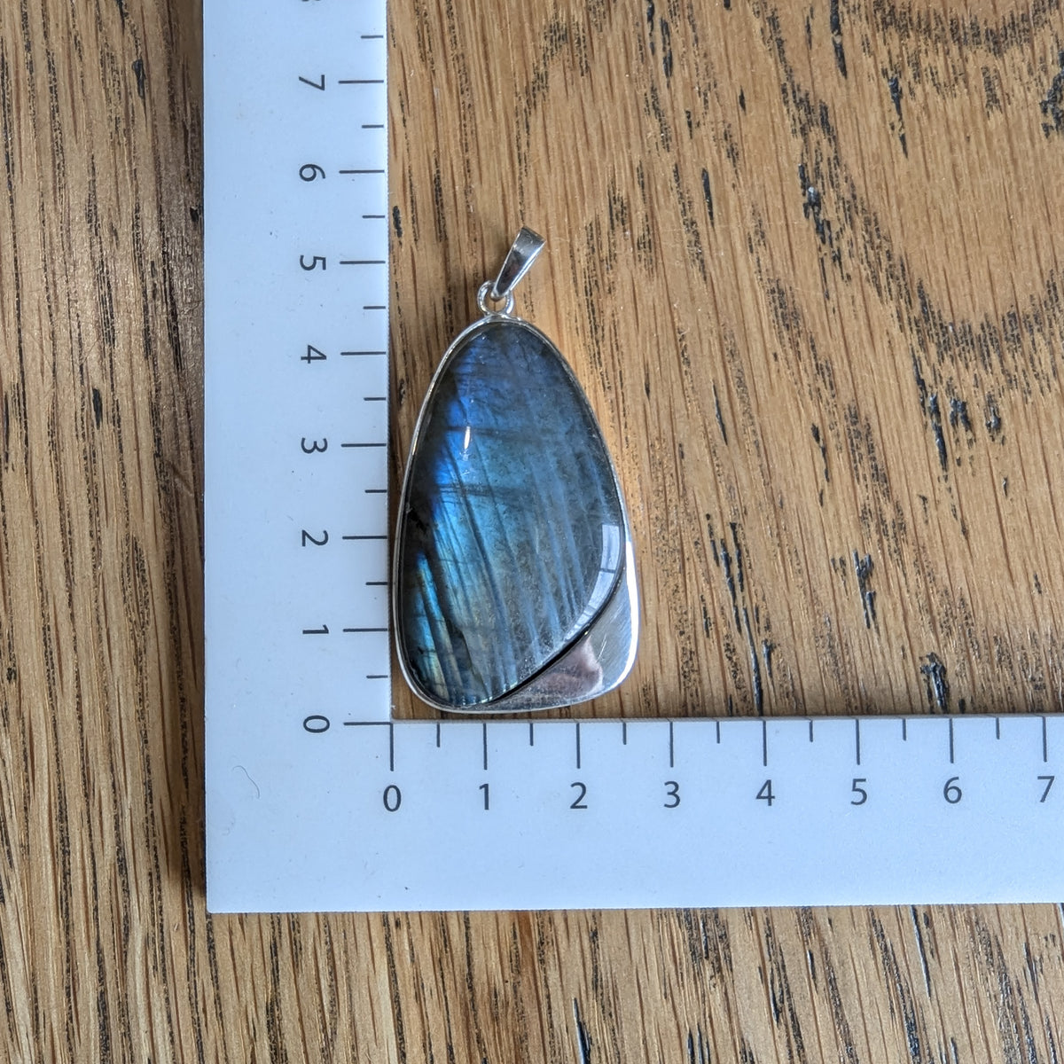 Pre-loved Labradorite & sterling silver pendant