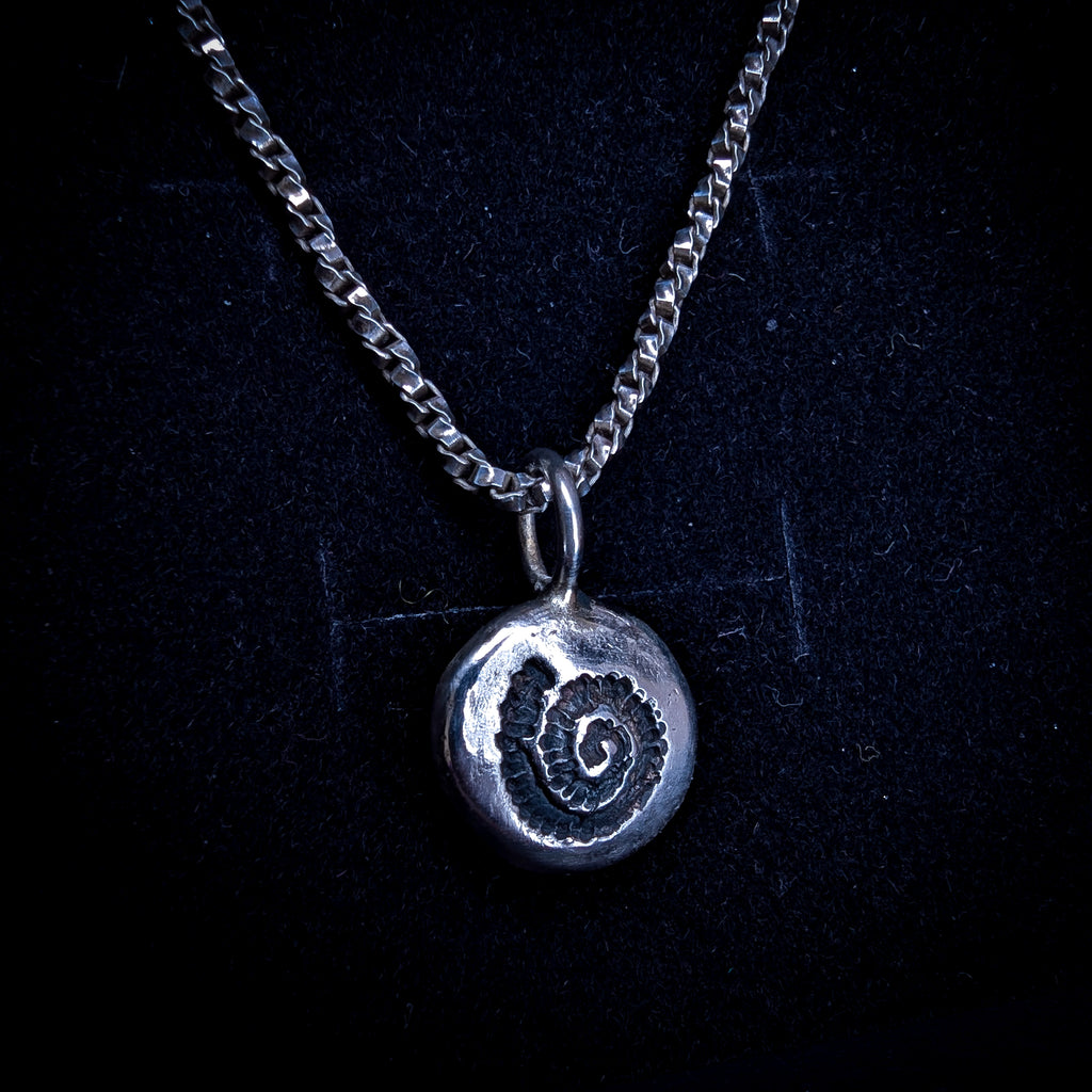 Fine silver spiral ammonite pendant on vintage sterling chain