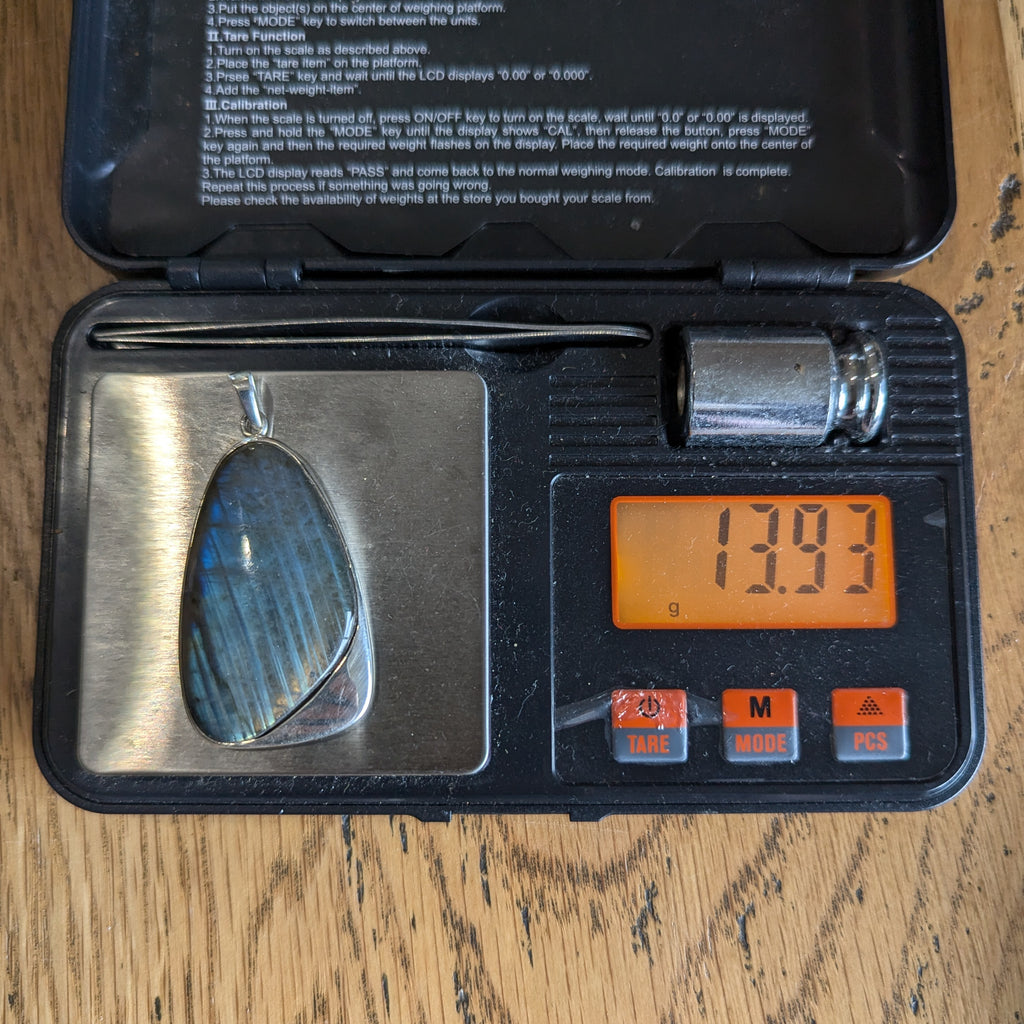 Pre-loved Labradorite & sterling silver pendant