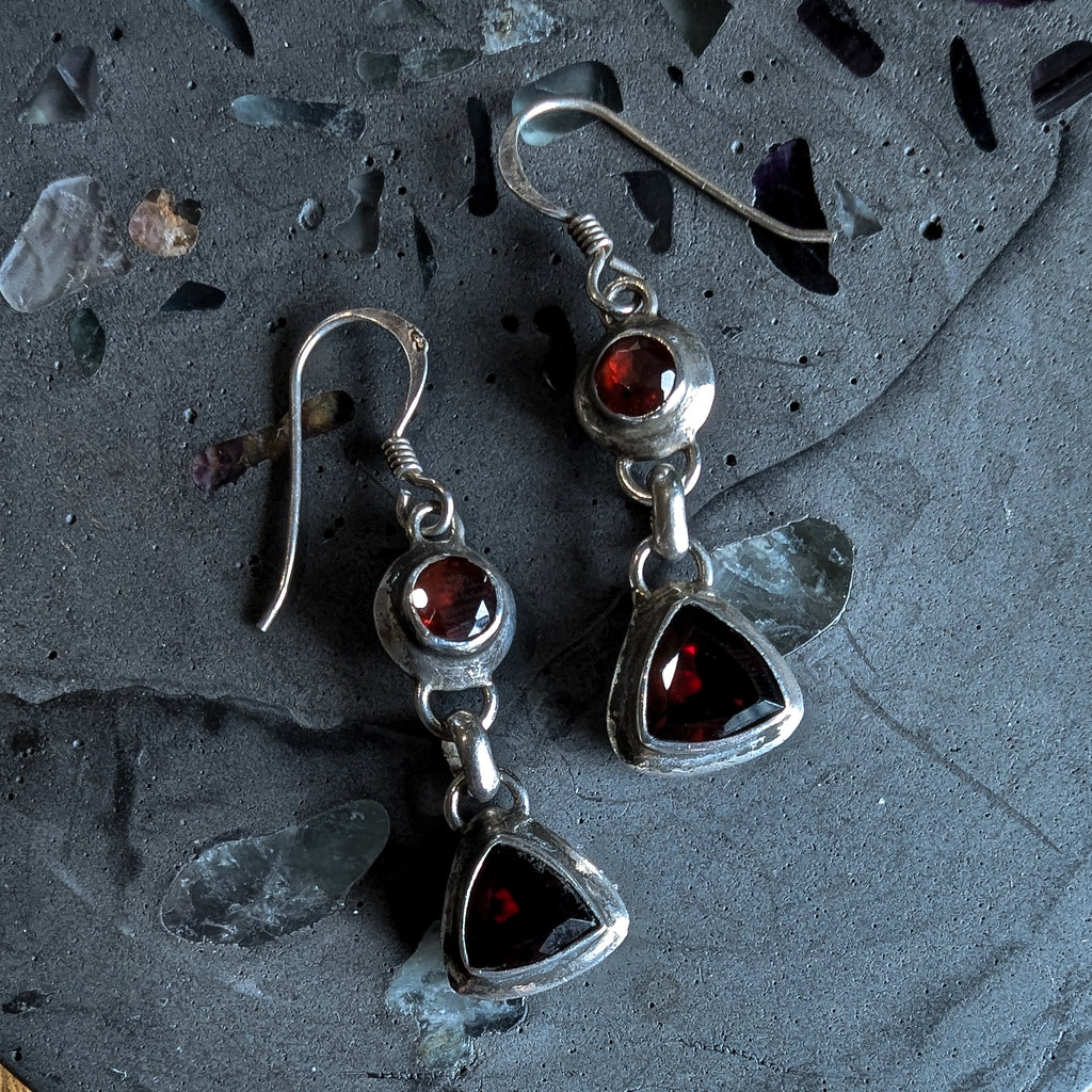 Vintage Garnet & Sterling Silver drop earrings